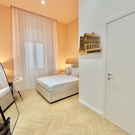 Toledo Luxury Rooms - Lr Collection Napoli Eksteriør bilde