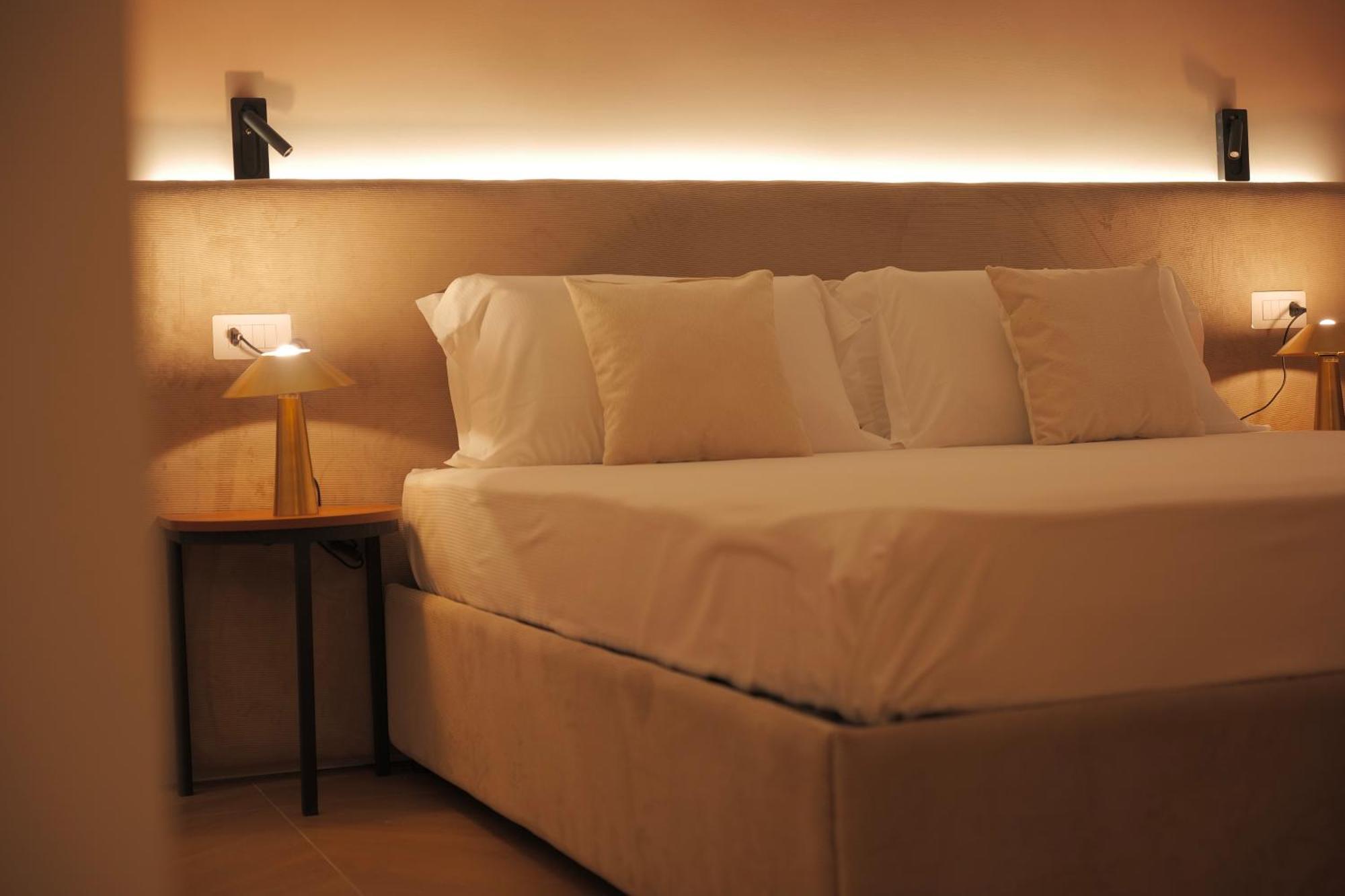 Toledo Luxury Rooms - Lr Collection Napoli Eksteriør bilde