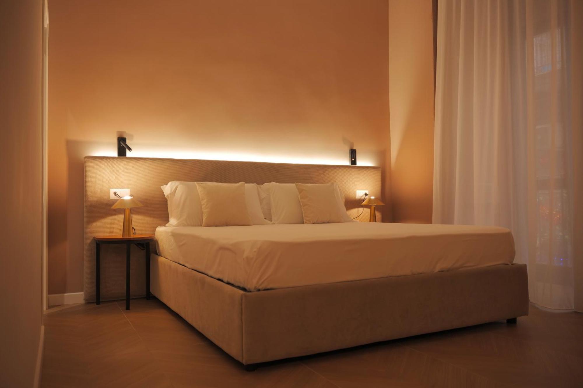 Toledo Luxury Rooms - Lr Collection Napoli Eksteriør bilde