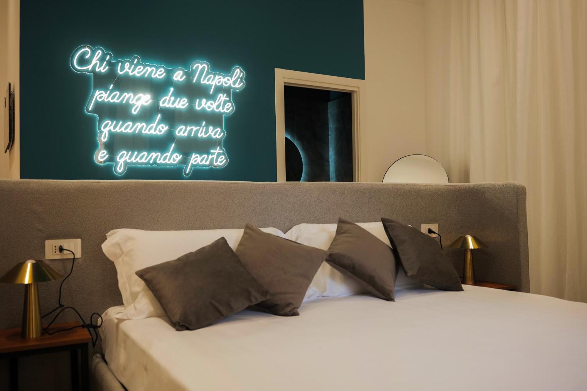 Toledo Luxury Rooms - Lr Collection Napoli Eksteriør bilde